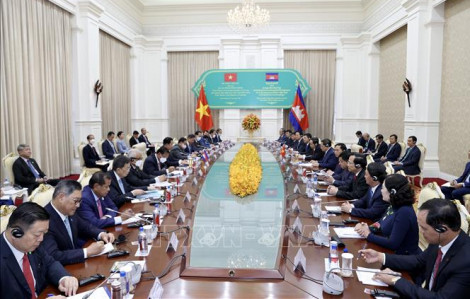 Thủ tướng Phạm Minh Chính hội đàm với Thủ tướng Campuchia Hun Sen