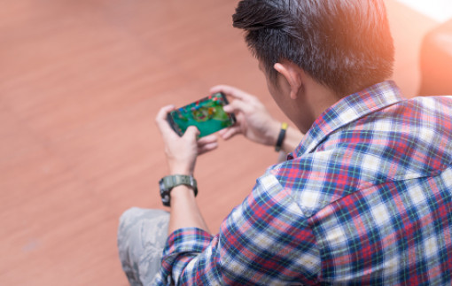 Chồng tôi nghiện game đến mức sẵn sàng bỏ vợ, chọn game