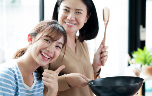 Con riêng của chồng thách thức tôi: "Cô muốn sống yên với ba con thì để tụi con yên"