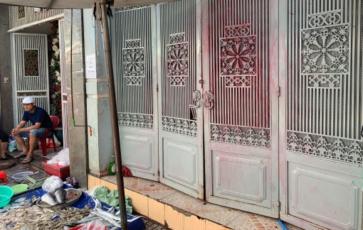 Nhà phó ban điều hành khu phố bị người lạ tạt sơn