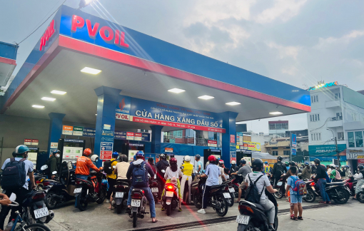 Xăng tăng hơn 1.000 đồng, lên gần 24.000 đồng/lít