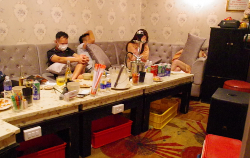 Đột kích Boss Restaurant & KTV, phát hiện nhiều khách nước ngoài dương tính với ma túy