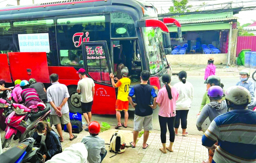 Chưa giáp tết, công nhân đã phải về quê