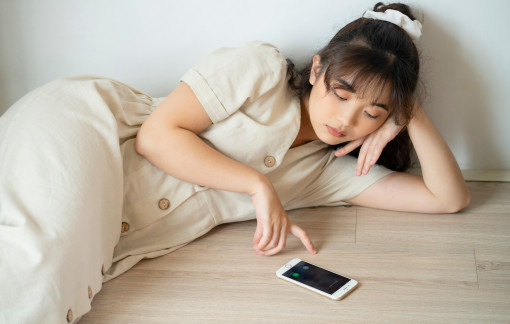 Yêu nhau được hai tuần thì anh ấy không trả lời tin nhắn của tôi nữa