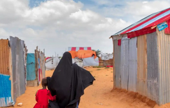 Phụ nữ và trẻ em Somalia sống cảnh bần cùng: Chúng tôi bị bỏ mặc cho chết vì rắn cắn, đói khát, bệnh tật