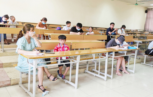 Hà Nội: Chưa hết học kỳ I đã nóng tuyển sinh đầu cấp