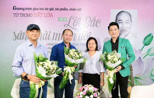 Lời Bác sáng mãi muôn đời