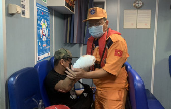 Cứu nạn thành công thuyền viên Philippines bị dập nát bàn tay phải do tai nạn lao động