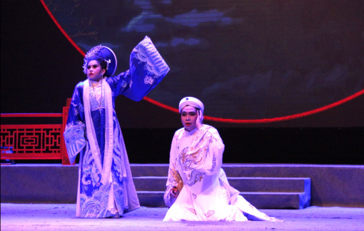 Vương quyền mở đầu chương trình cải lương tại Nhà hát Thanh Niên