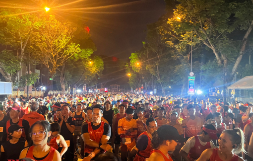 Hàng chục ngàn người chạy marathon quảng bá du lịch TPHCM