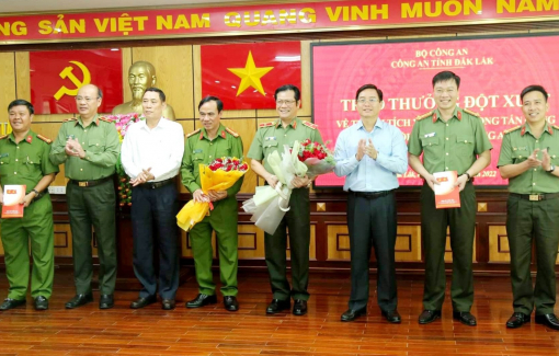 Đắk Lắk khen thưởng đột xuất vụ triệt phá đường dây đánh bạc hơn 1.000 tỷ đồng