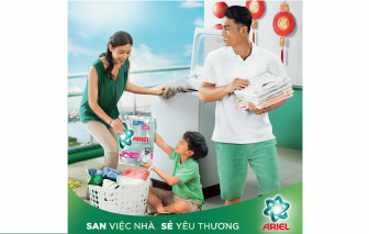 Nhãn hàng Ariel kêu gọi “San việc nhà, sẻ yêu thương” cùng người phụ nữ trong dịp tết 2023