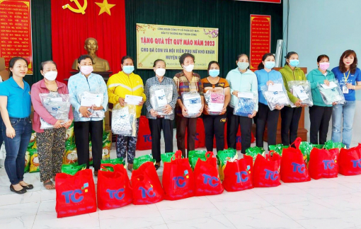 Vận động chăm lo tết cho phụ nữ khó khăn