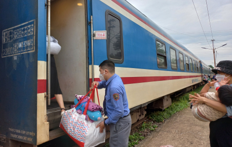 Bình Dương tặng 5.000 vé tàu tết cho công nhân khó khăn