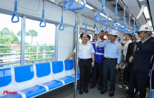Tàu metro số 1 chính thức lăn bánh