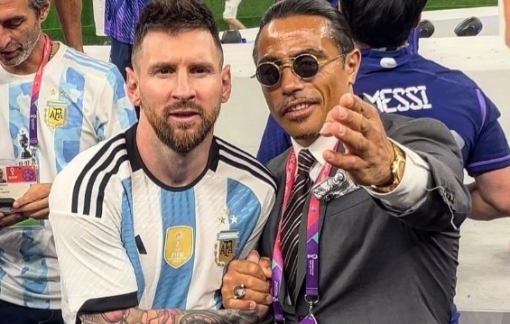 FIFA điều tra việc 'thánh rắc muối' tiếp cận cầu thủ quá mức tại trận chung kết World Cup 2022