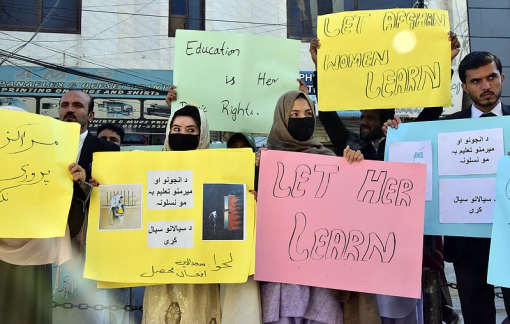 Taliban cấm phụ nữ Afghanistan làm việc trong các tổ chức phi chính phủ