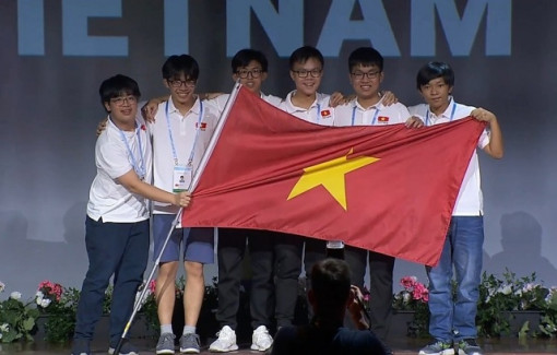 Tuyên dương 33 học sinh đoạt giải Olympic và Khoa học kỹ thuật quốc tế