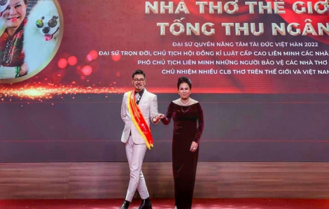 "Nhà thơ thế giới" hay thói háo danh trong xã hội