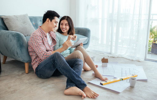 Muốn đứng tên giấy tờ nhà trước khi kết hôn để xác định tài sản riêng, nhưng sợ chồng tổn thương