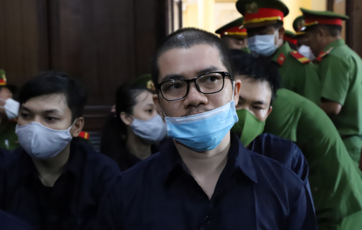 Nguyễn Thái Luyện lãnh án chung thân, vợ, em trai Luyện lãnh 17 - 30 năm tù