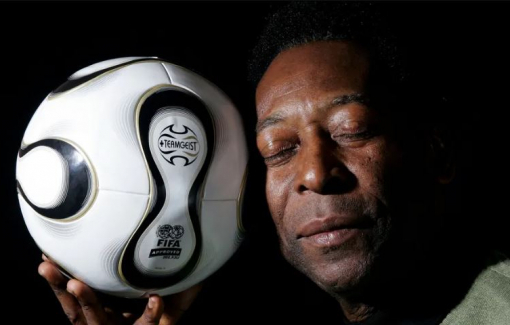 Sự nghiệp bóng đá vĩ đại của Pelé