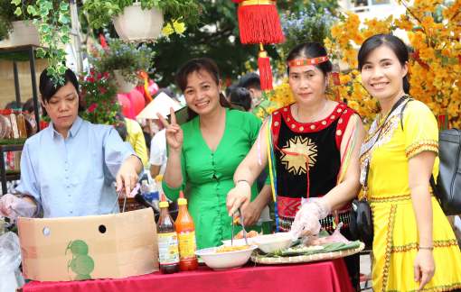 “Chợ Tết nghĩa tình” của cán bộ, chiến sĩ công an TPHCM