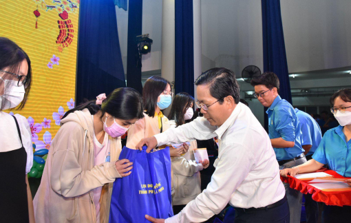"Tết cho em" - Một chương trình ấm áp nghĩa tình