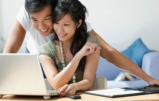 Cứ lửa gần rơm thế này, tôi sợ một lúc nào đó sẽ trở thành người thứ ba