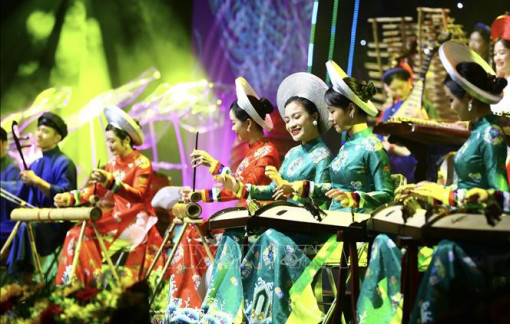 Hơn 3.000 đại biểu dự chương trình Xuân Quê hương 2023