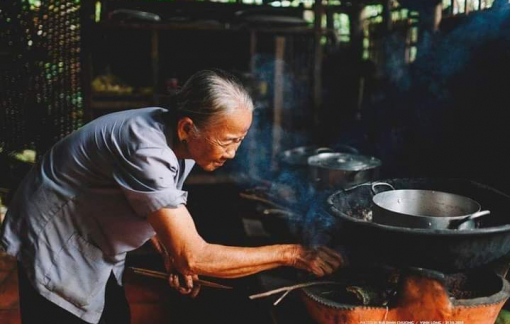 Quê nhà bình yên luôn chờ con