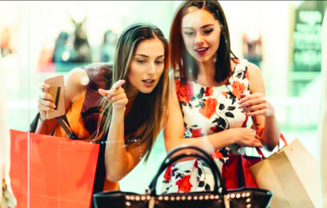 Giới trẻ chiếm lĩnh thị trường mua sắm xa xỉ