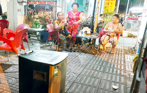 Ngày tết, không biết đi đâu để trốn loa kẹo kéo