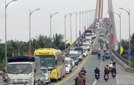 Người dân miền Tây chưa thể giàu khi đường đi còn trắc trở