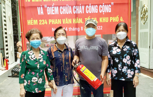 Những nữ bí thư chi bộ dấn thân