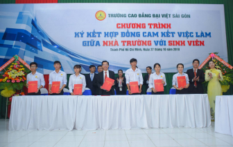 Trường cao đẳng Đại Việt Sài Gòn dành nhiều học bổng cho tân sinh viên