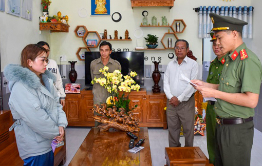 Triệt phá đường dây lô đề 500 triệu đồng/ngày do ''nữ quái'' cầm đầu