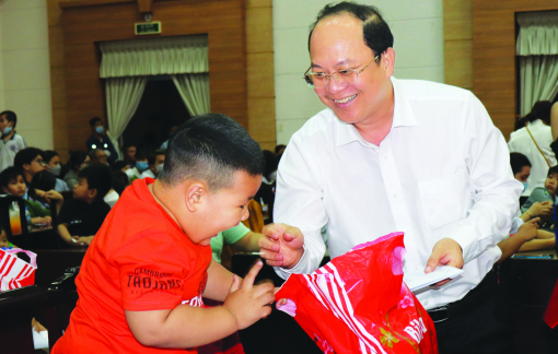 TPHCM: Chính quyền đồng hành, gỡ khó cho người dân và doanh nghiệp