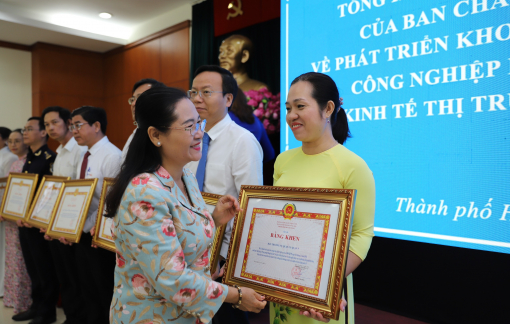 Cần ổn định thu nhập để thu hút nhân tài