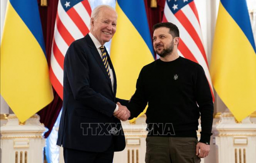 Tổng thống Mỹ Biden bất ngờ tới Ukraine