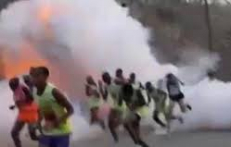 Nổ tại sự kiện thể thao ở Cameroon, hàng chục người bị thương