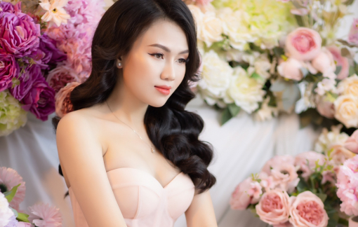 Chân dung mẹ đơn thân sẽ đại diện nhan sắc Việt Nam tại Hoa hậu Quý bà toàn cầu 2023