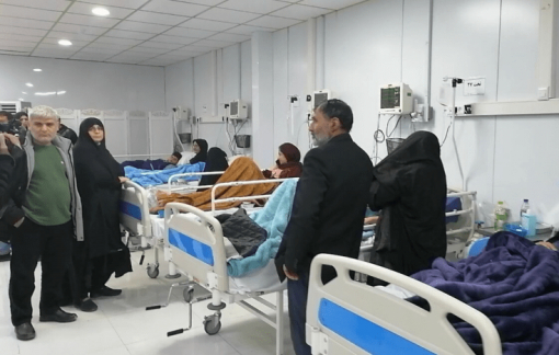 Hàng trăm nữ sinh Iran bị đầu độc