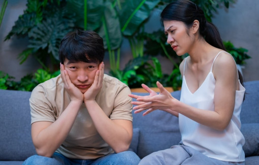 Nhà vợ nói tôi là "đàn ông mặc váy", khi không lo nổi cho gia đình
