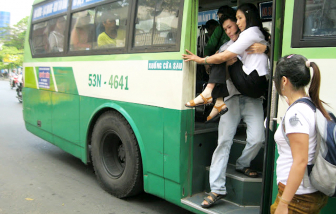 Văn hóa xe buýt qua ứng xử với người khuyết tật, người già và trẻ em