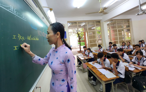 Thi tuyển lên lớp 10: Cần đánh giá cả quá trình học tập của học sinh và có đơn vị khảo thí độc lập