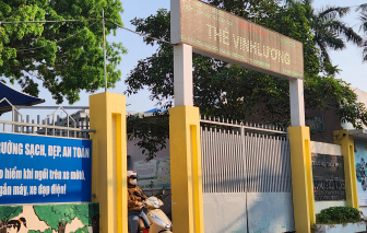 Lấy thông tin phụ huynh từ trường, nửa đêm trung tâm Anh ngữ gọi điện tư vấn