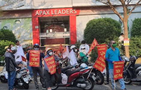 Trung tâm Anh ngữ Apax Leaders bị tố cáo chiếm đoạt gần 14 tỉ đồng