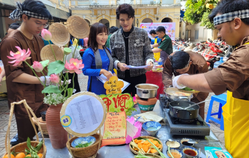 303 người đàn ông cùng “vào bếp bằng cả trái tim”