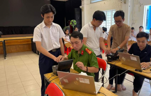 TPHCM: Không yêu cầu học sinh xuất trình giấy tờ tùy thân khi đăng ký dự thi tuyển sinh